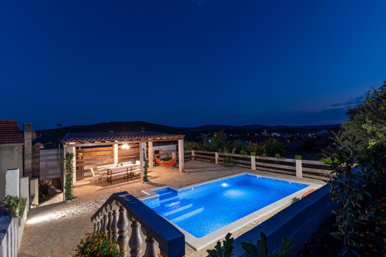 Eden Mediterranean House Vrsine Exterior photo